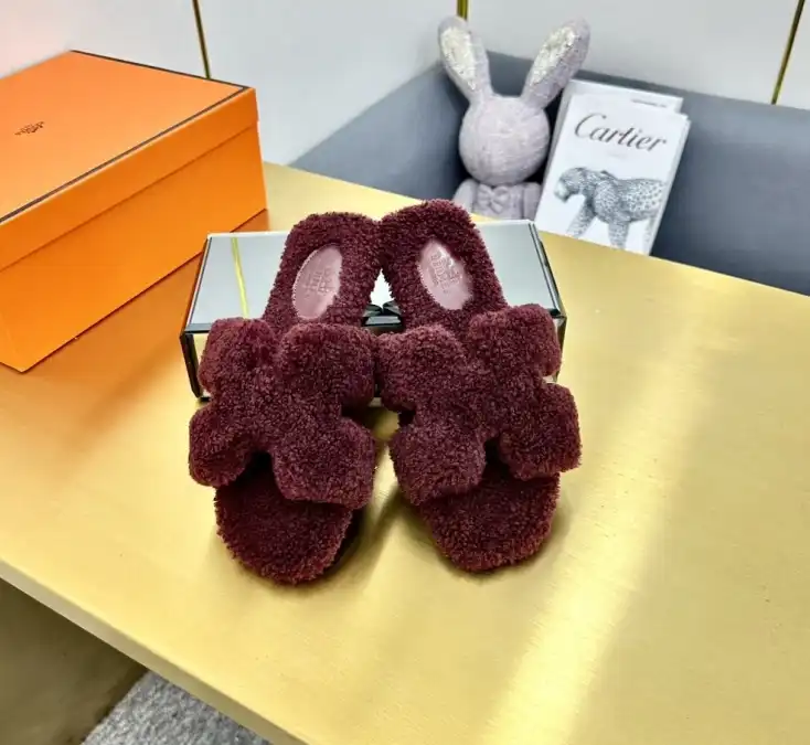 hype Hermes Slippers