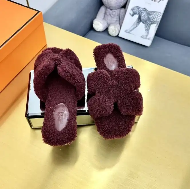 hype Hermes Slippers