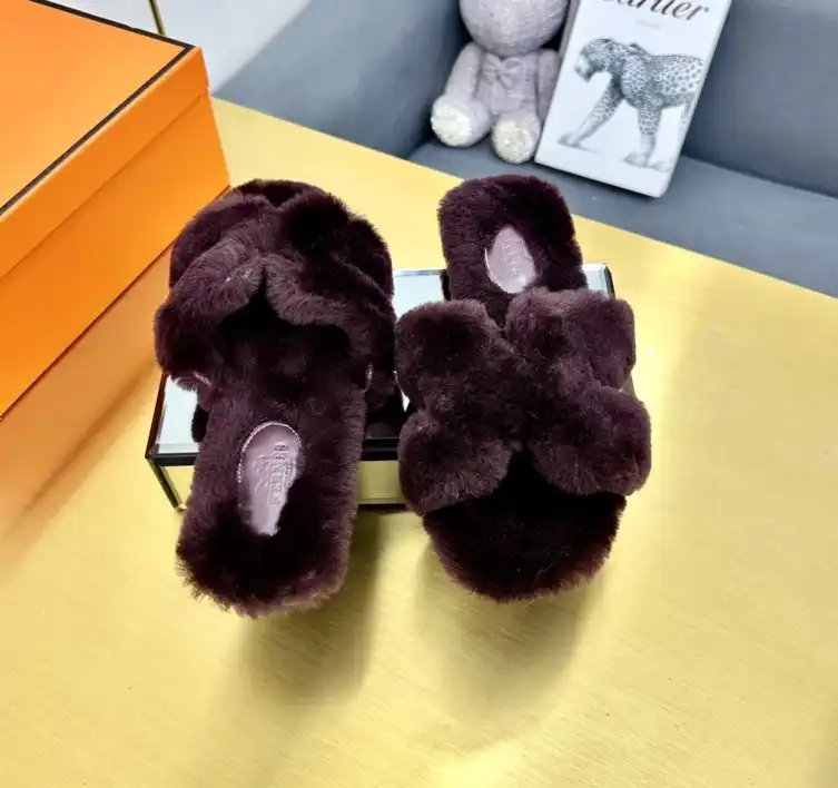 hype Hermes Slippers