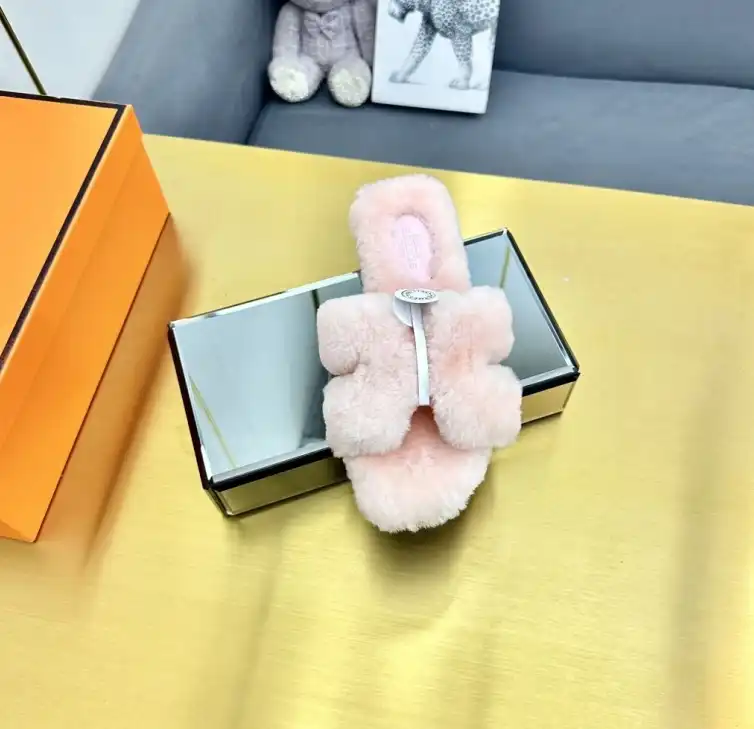 hype Hermes Slippers