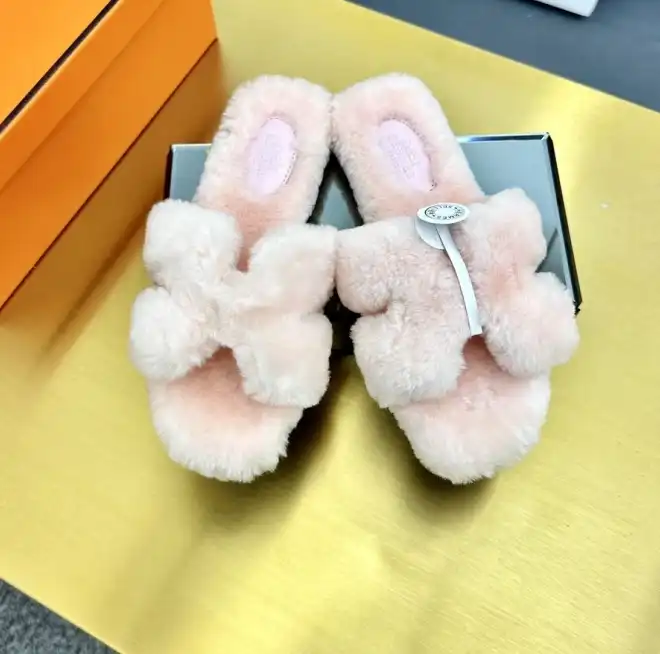 hype Hermes Slippers