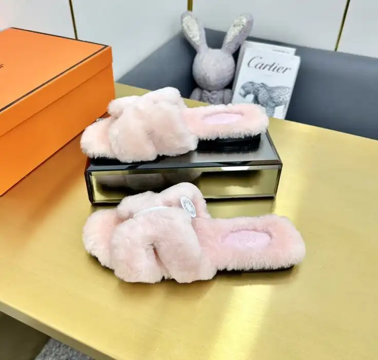 hype Hermes Slippers