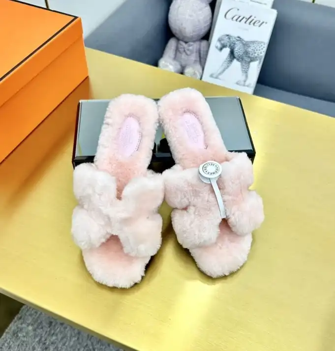 hype Hermes Slippers