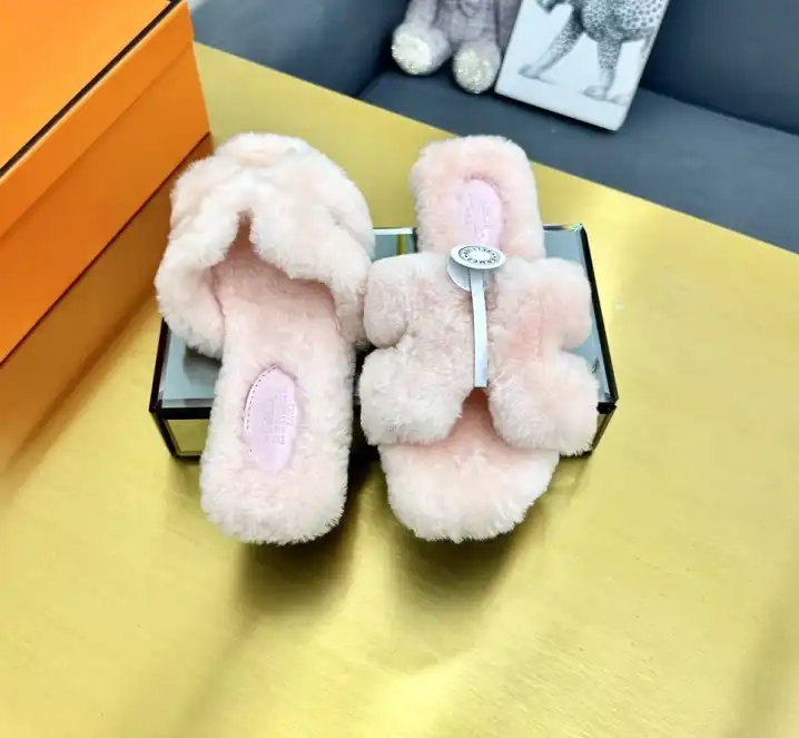 hype Hermes Slippers