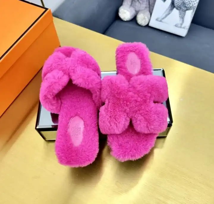 hype Hermes Slippers