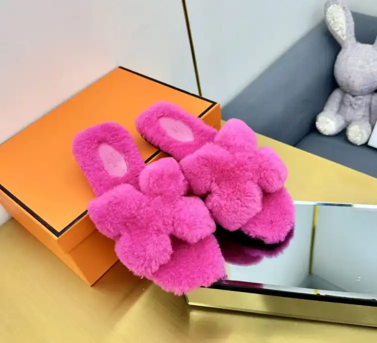 hype Hermes Slippers