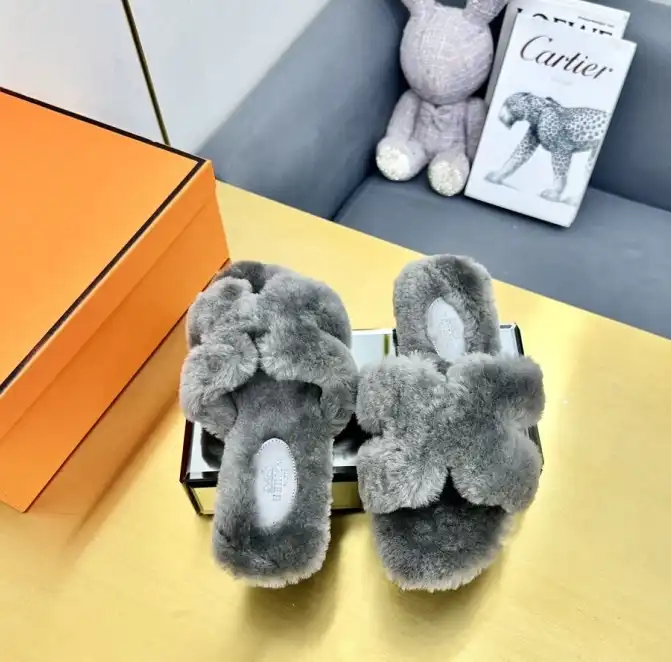 hype Hermes Slippers