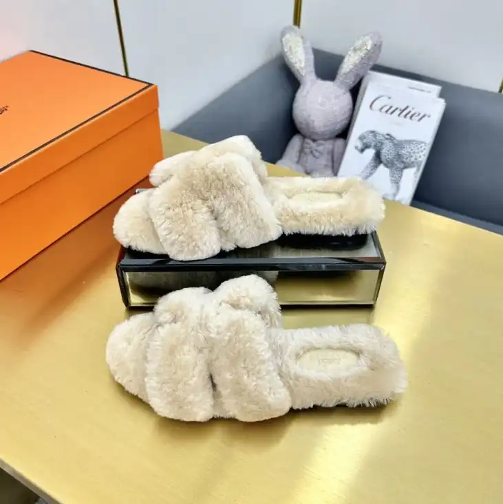 hype Hermes Slippers