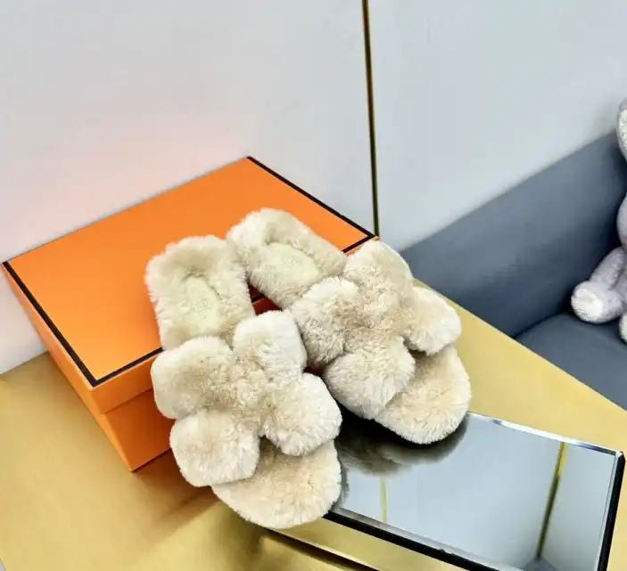 hype Hermes Slippers