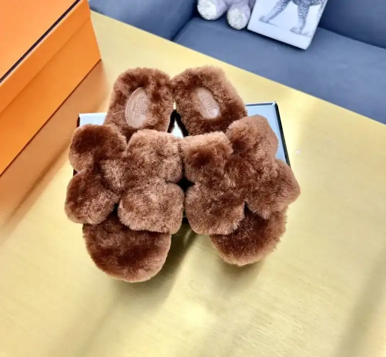 hype Hermes Slippers