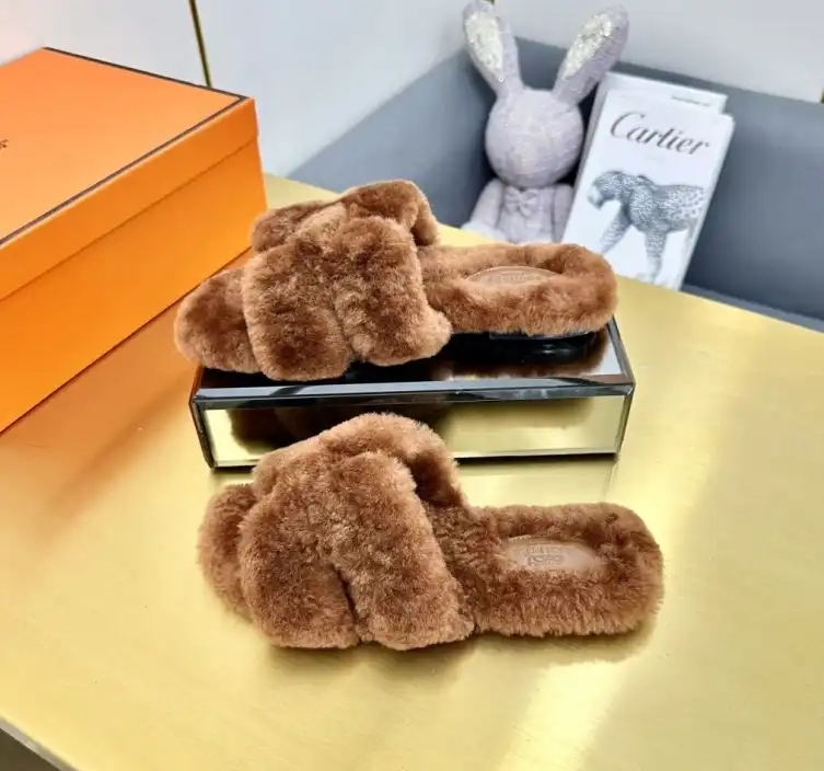 hype Hermes Slippers