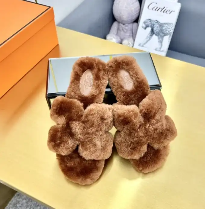 hype Hermes Slippers