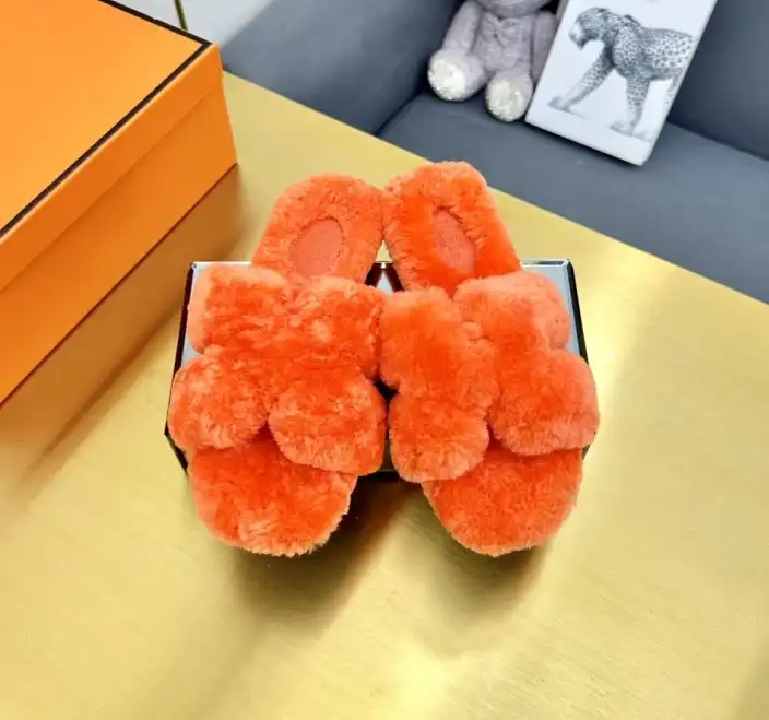 hype Hermes Slippers