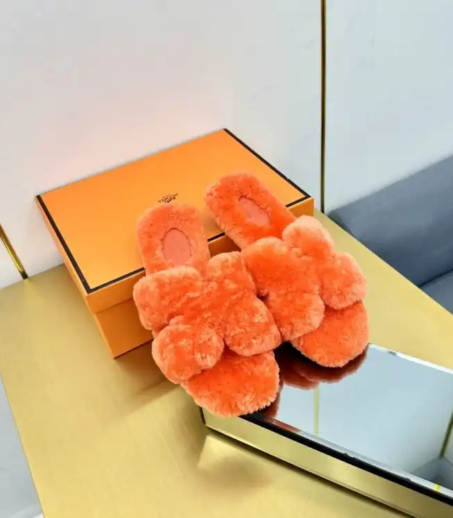 hype Hermes Slippers