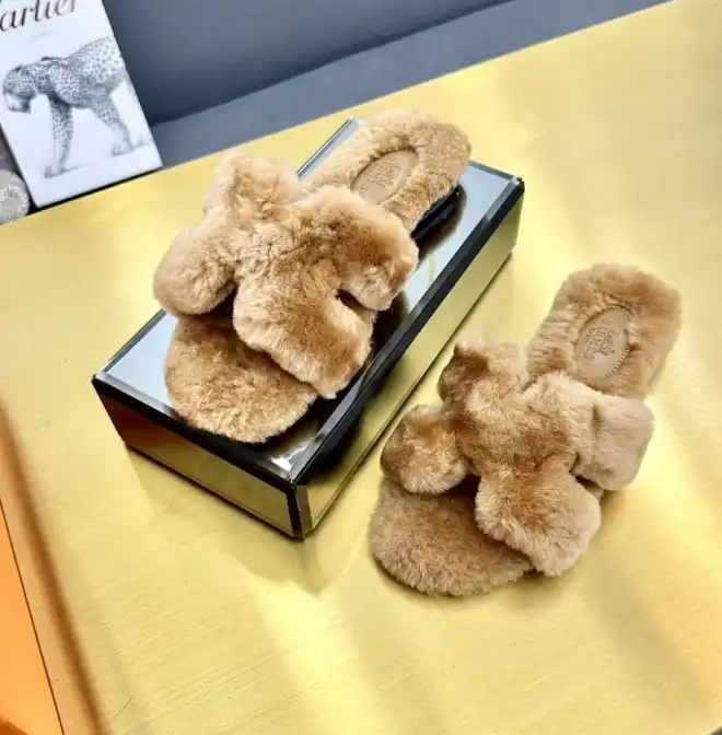 hype Hermes Slippers