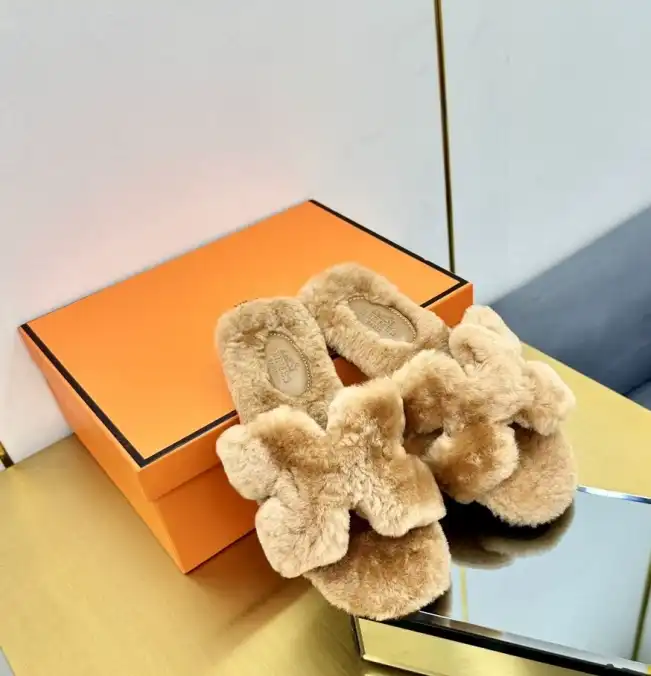 hype Hermes Slippers