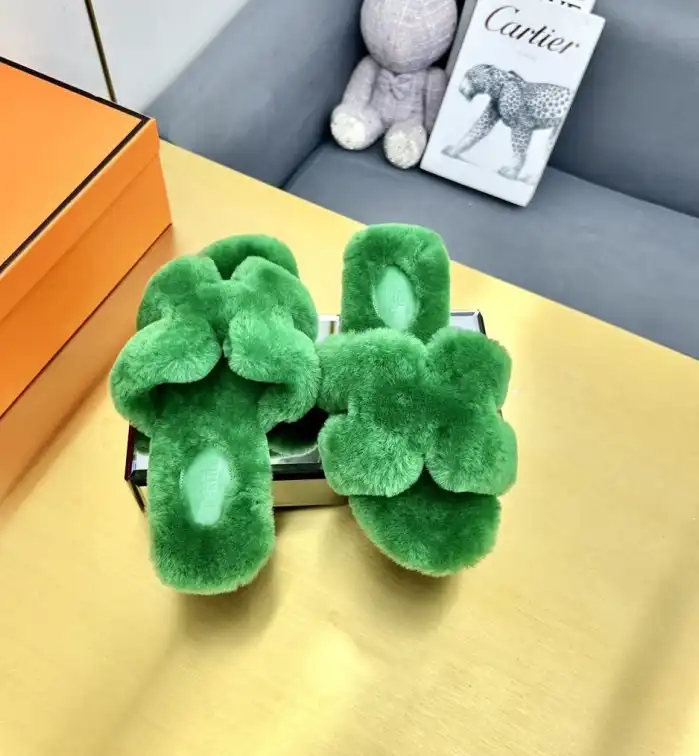 hype Hermes Slippers