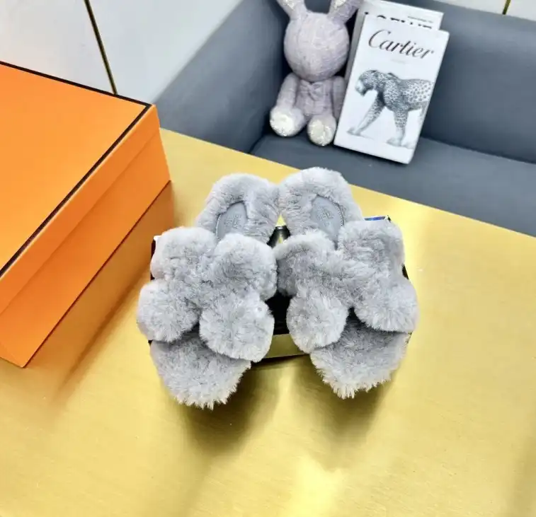 hype Hermes Slippers