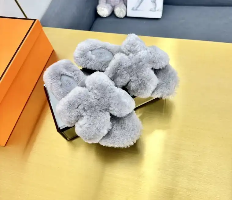 hype Hermes Slippers