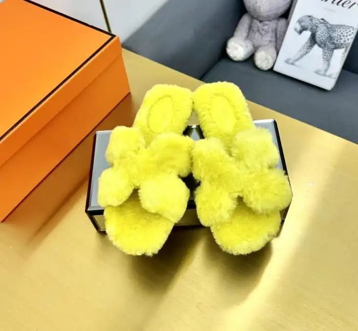 hype Hermes Slippers