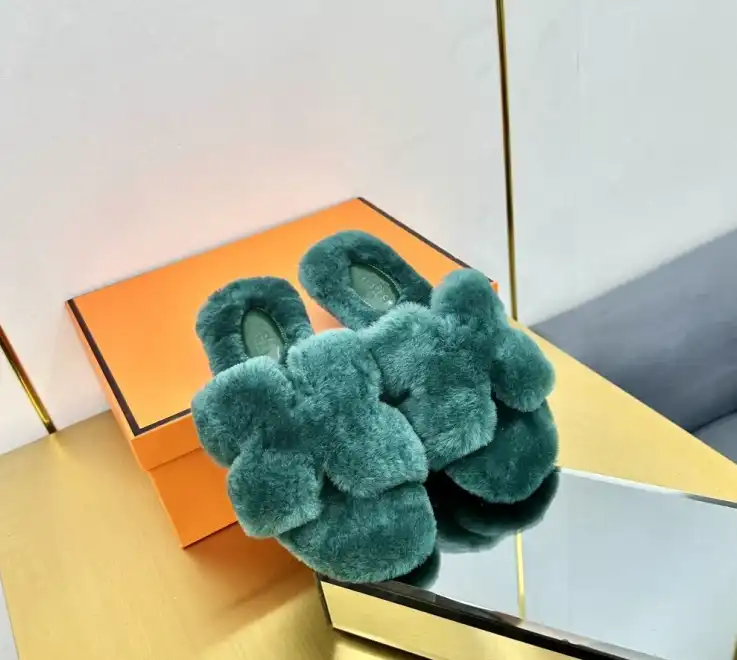 hype Hermes Slippers