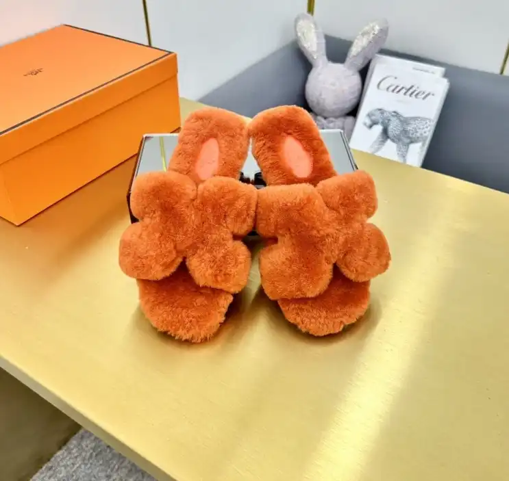 hype Hermes Slippers