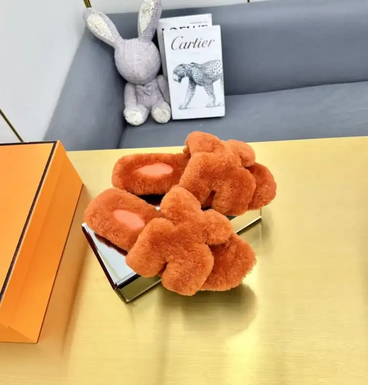 hype Hermes Slippers