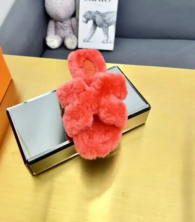 hype Hermes Slippers