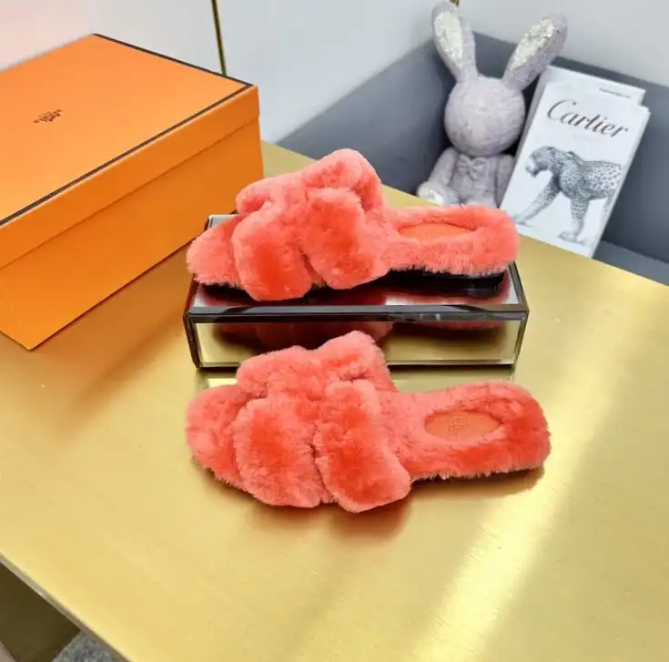 hype Hermes Slippers