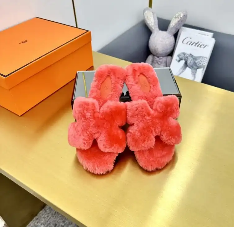 hype Hermes Slippers