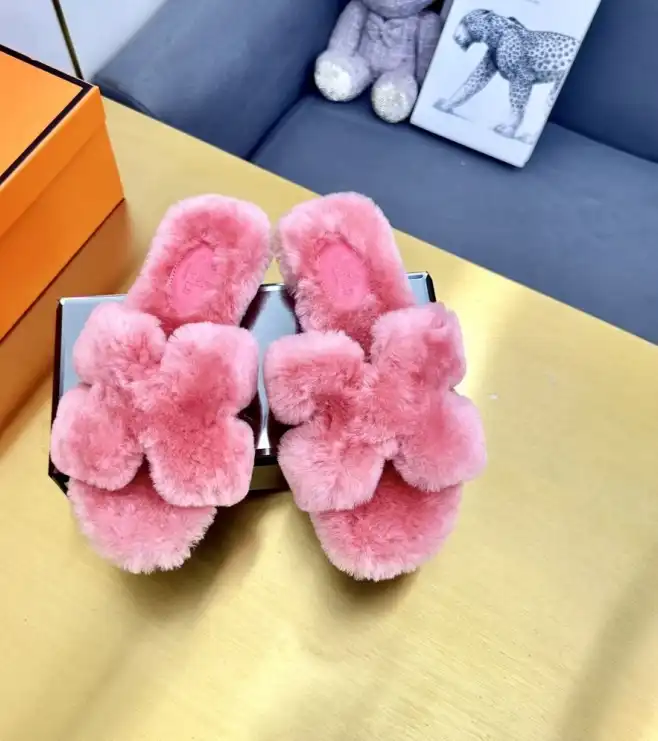 hype Hermes Slippers