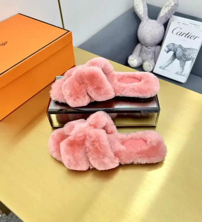 hype Hermes Slippers