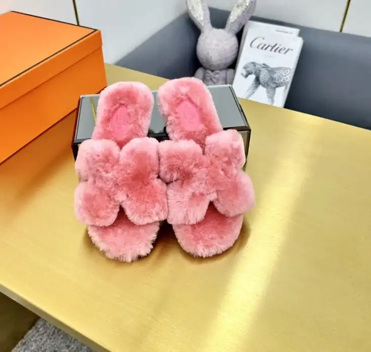 hype Hermes Slippers