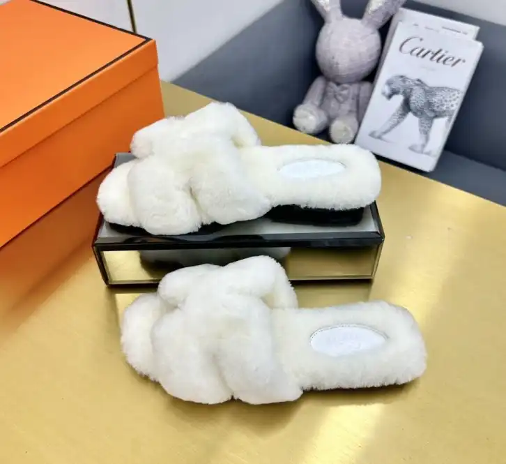 hype Hermes Slippers