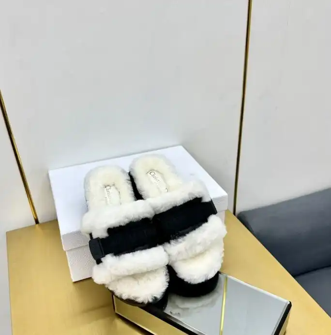 hype Christian Dior Slippers