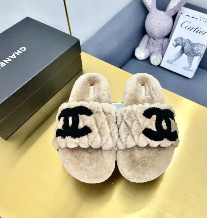 hype Chanel Slippers