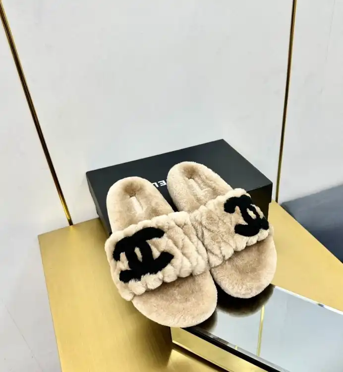 hype Chanel Slippers