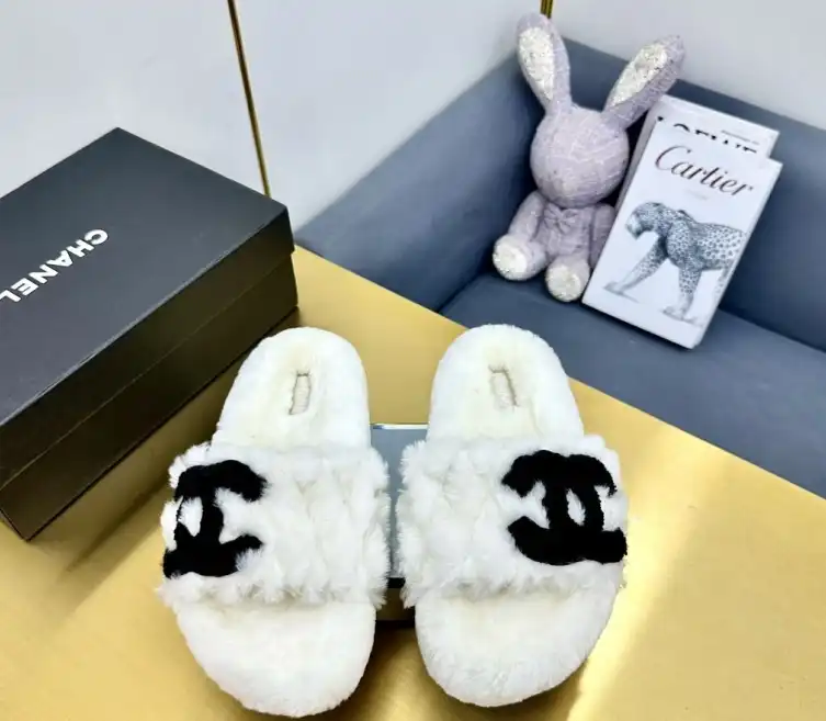 hype Chanel Slippers