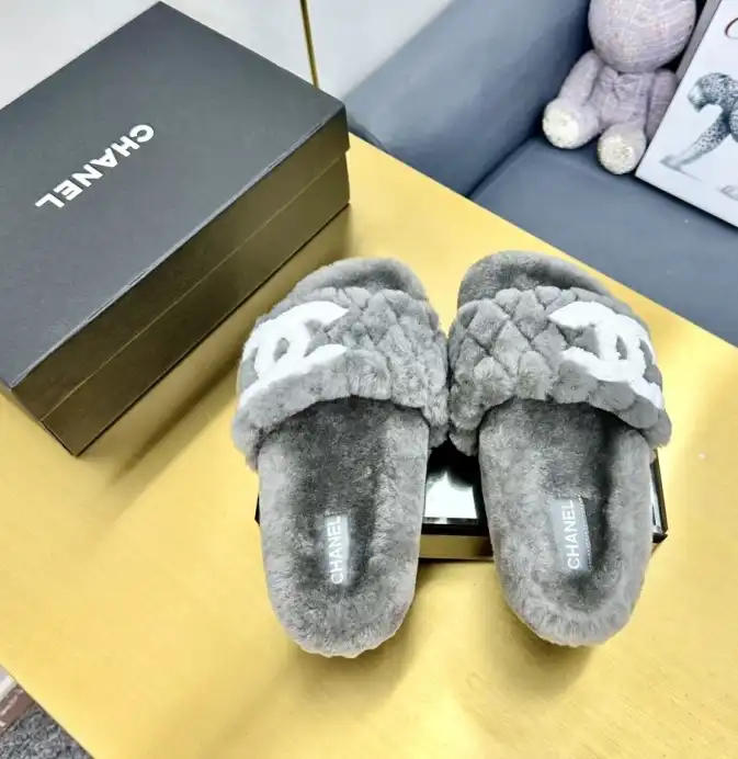 hype Chanel Slippers