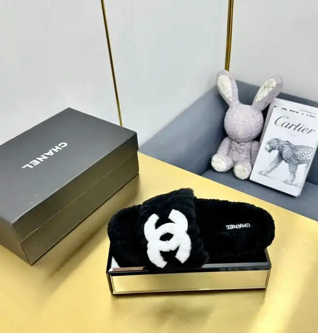 hype Chanel Slippers