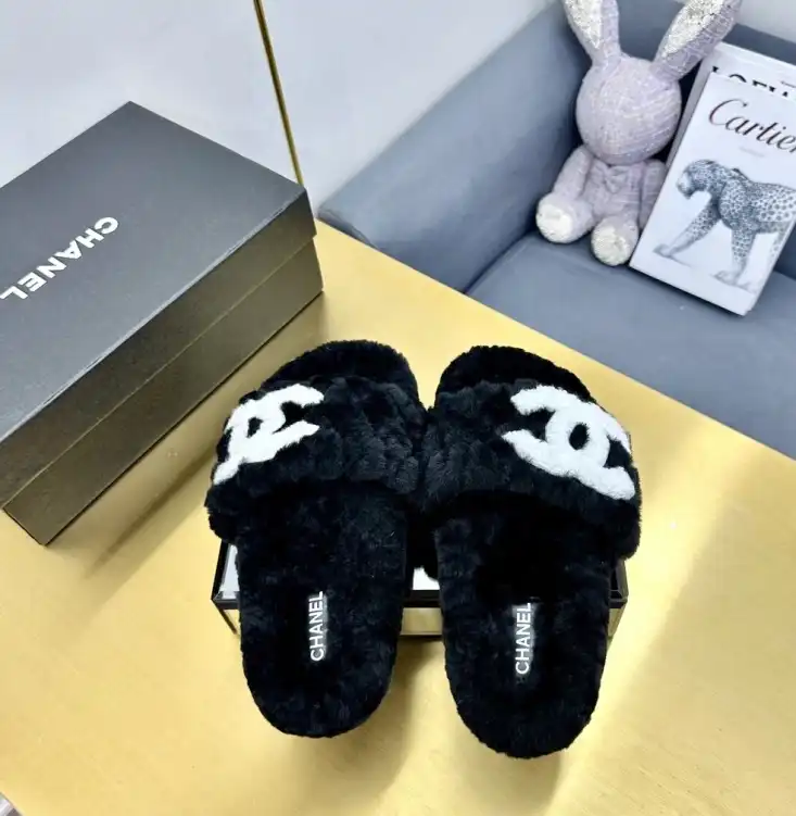 hype Chanel Slippers