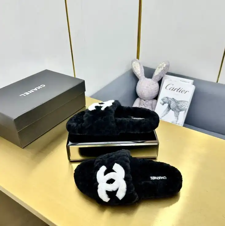 hype Chanel Slippers