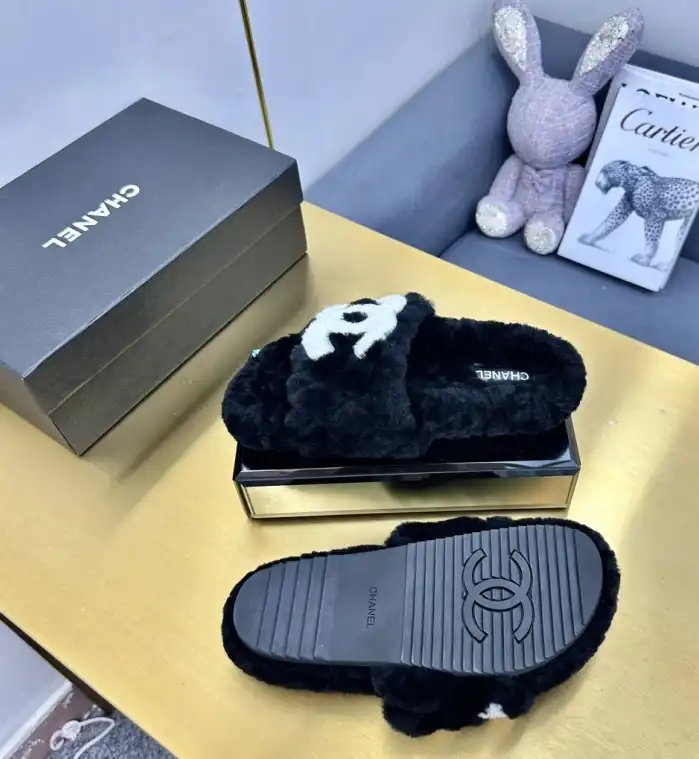 hype Chanel Slippers