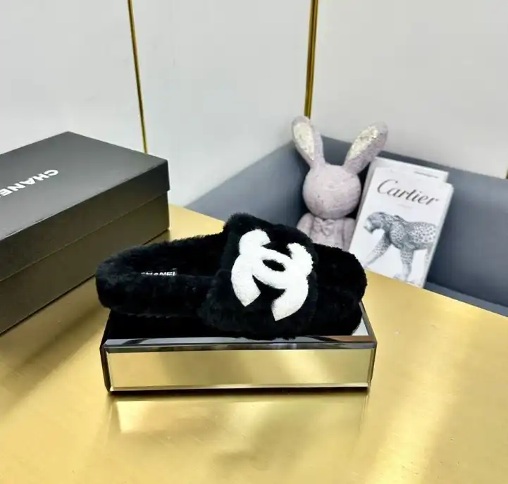 hype Chanel Slippers