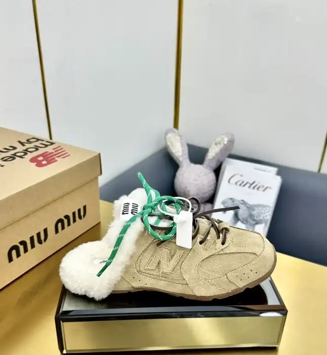 hype Miu Miu Slippers