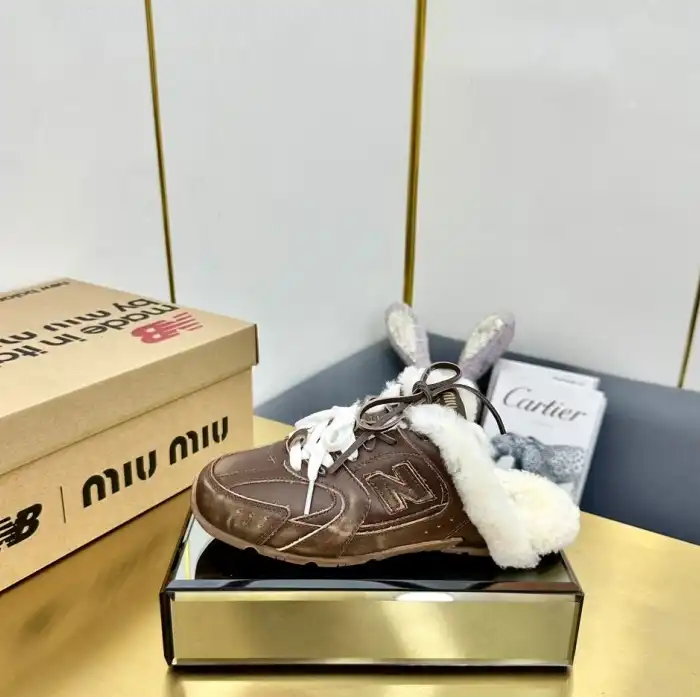 hype Miu Miu Slippers