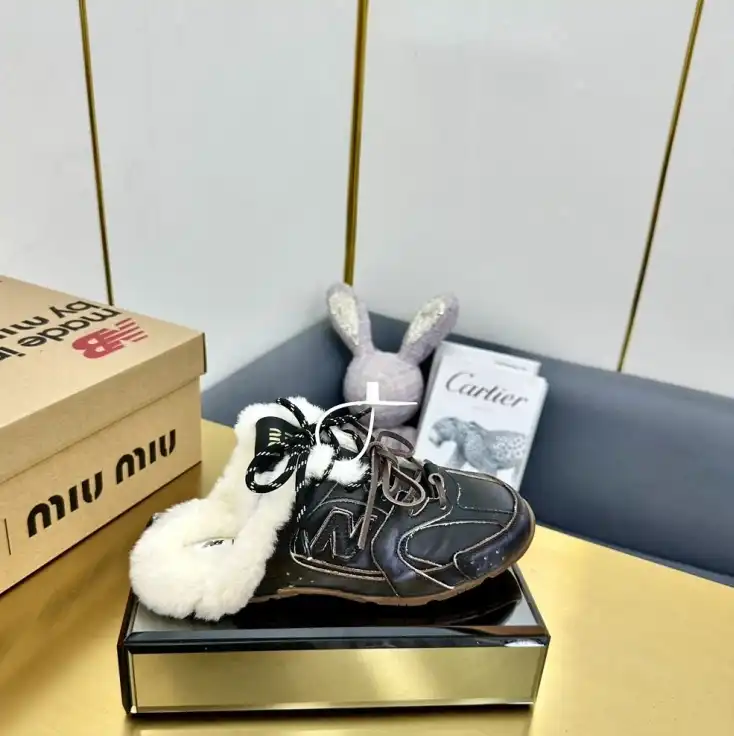 hype Miu Miu Slippers