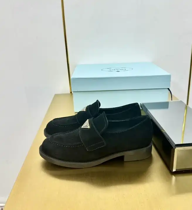 hype Prada Leather Shoes