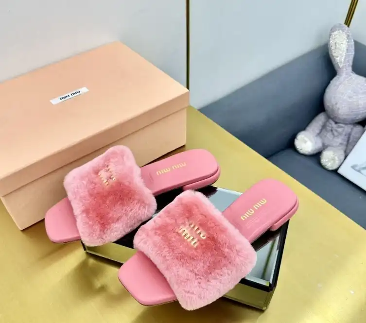 hype Miu Miu Slippers