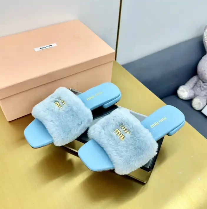 hype Miu Miu Slippers